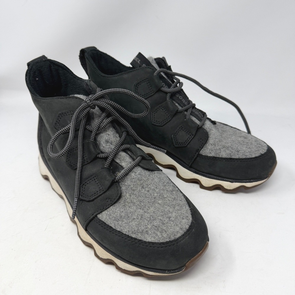 Sorel Kinetic Short Lace Womens 9 Black Grey Excellent Waterproof Felt Boots‎
